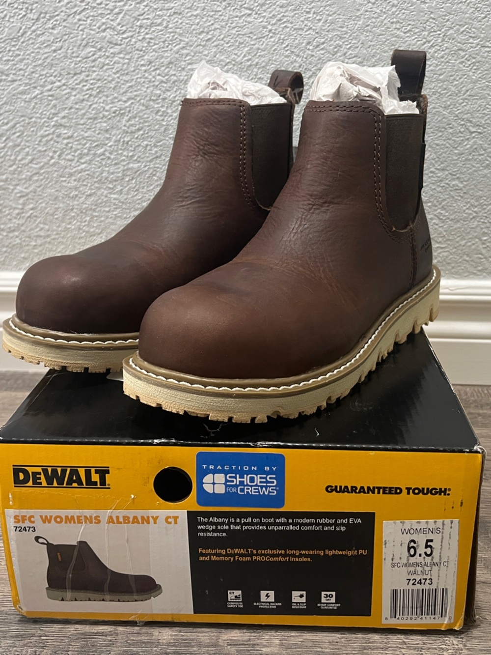 Women’s DeWalt Albany CT Boots Size 6.5 NWT